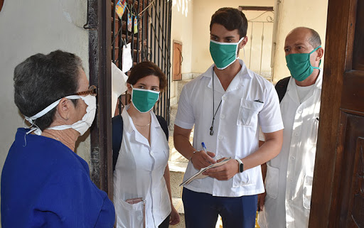 1 foto estudiantes medicina pesquisas