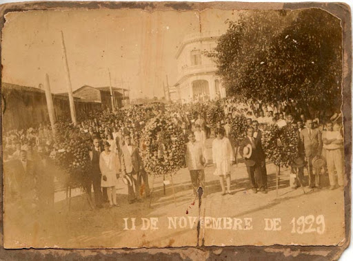 3 Foto de entierro hacia el primer cementerio