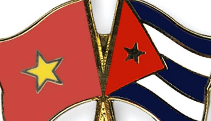 377 bandera cuba vietnam